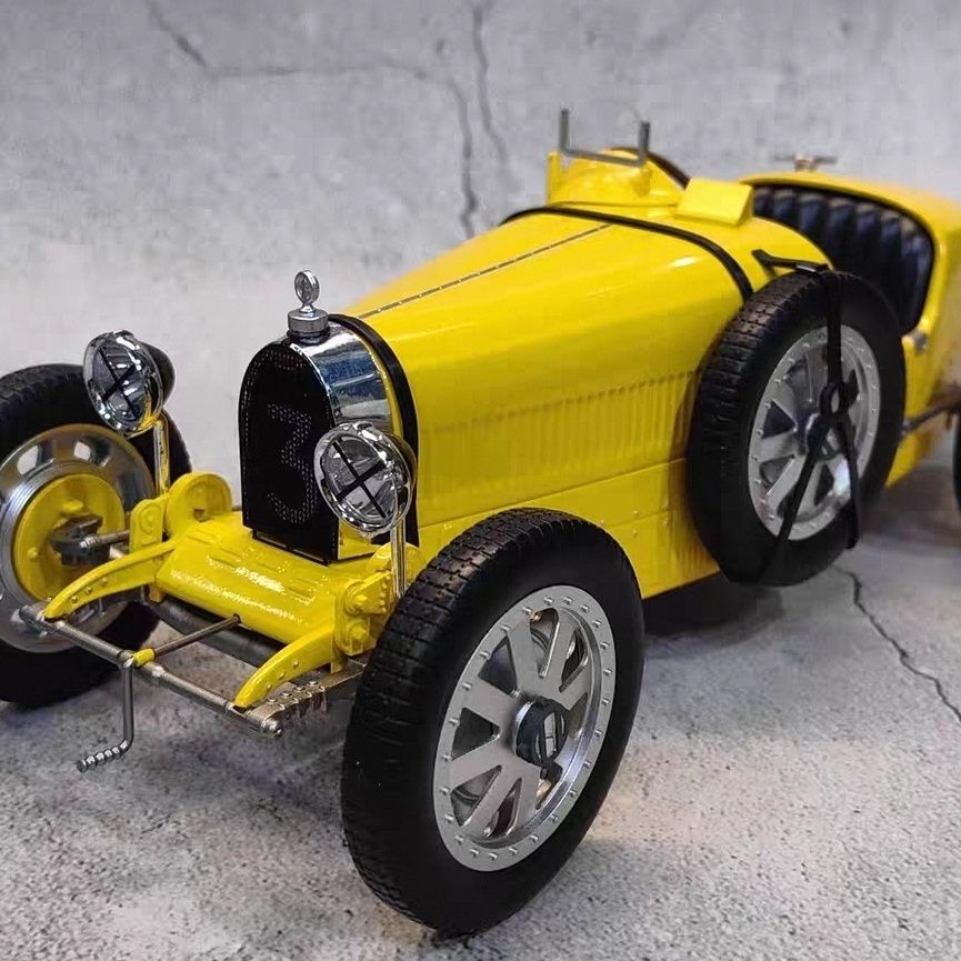 Vintage Collectible Toys - Коллекционная модель автомобиля NOREV 1/12 Bugatti